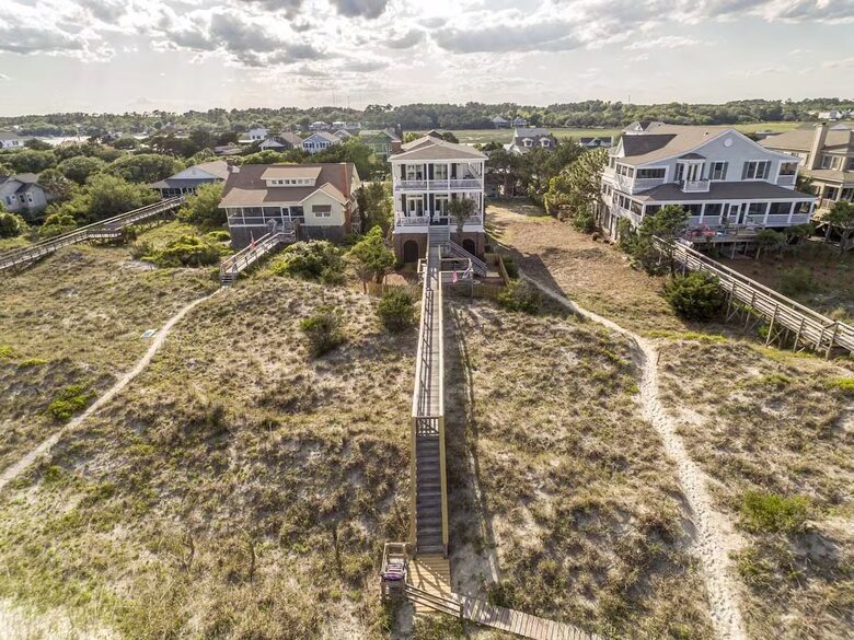 Creek and Coast Retreat with Breathtaking Views - Pawleys Island, South Carolina