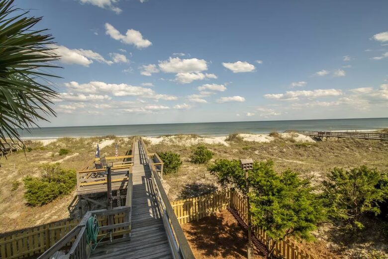 Creek and Coast Retreat with Breathtaking Views - Pawleys Island, South Carolina