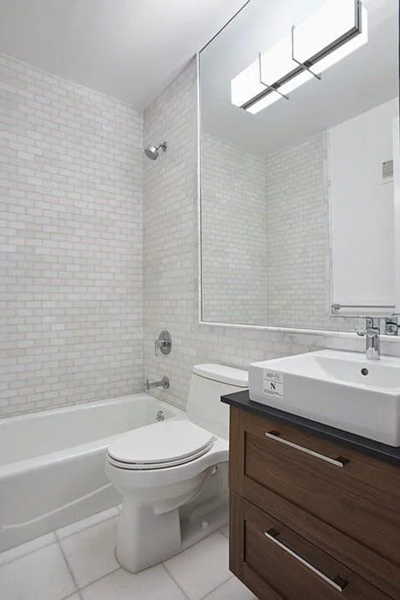 Elegant Upper West Side Apartment with Parkside Views - New York City, New York