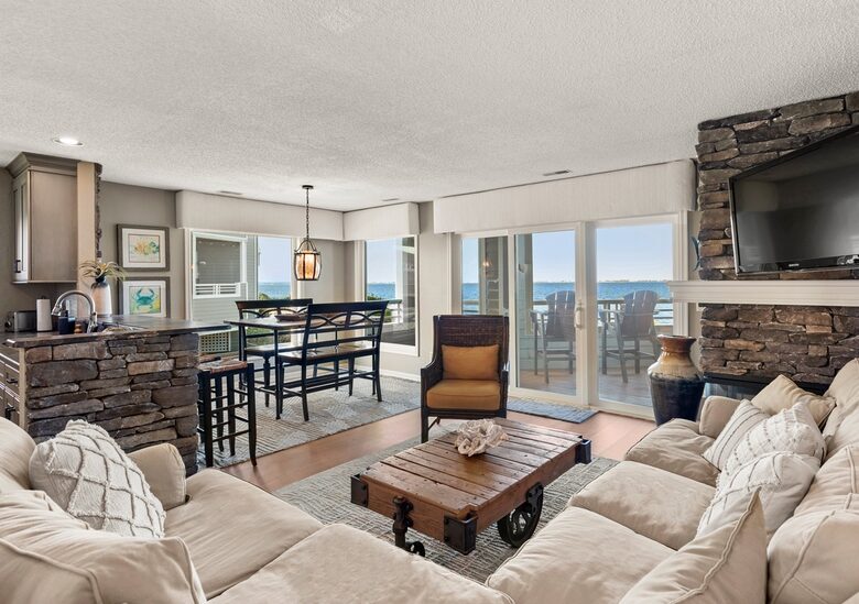 Outer Banks Condo with Panoramic Views - Manteo, North Carolina