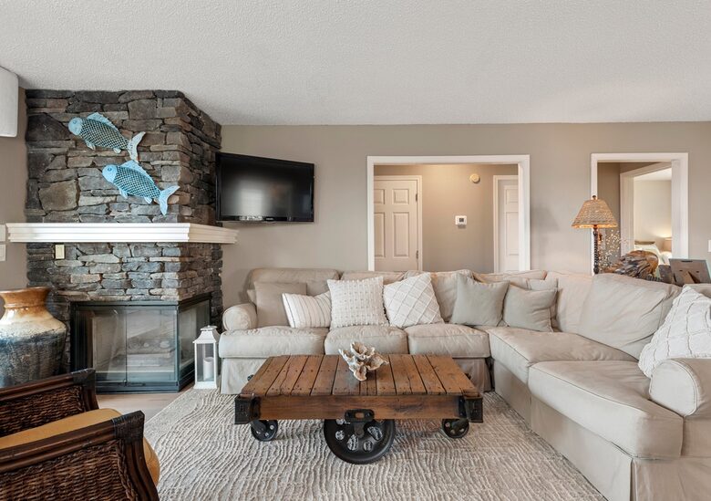 Outer Banks Condo with Panoramic Views - Manteo, North Carolina