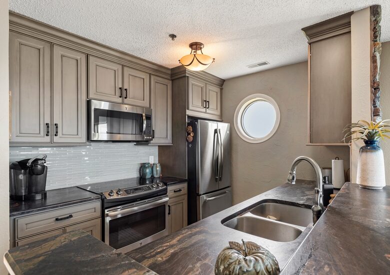 Outer Banks Condo with Panoramic Views - Manteo, North Carolina