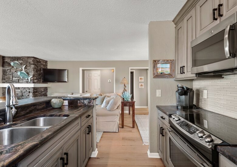 Outer Banks Condo with Panoramic Views - Manteo, North Carolina