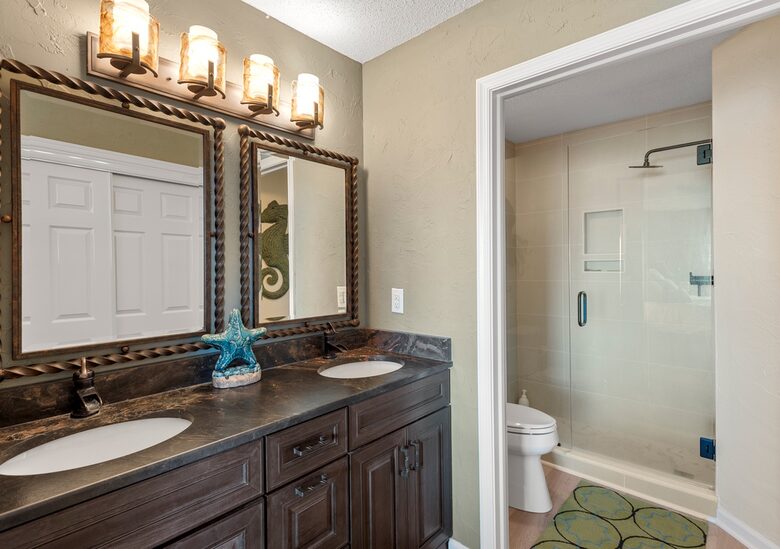 Outer Banks Condo with Panoramic Views - Manteo, North Carolina