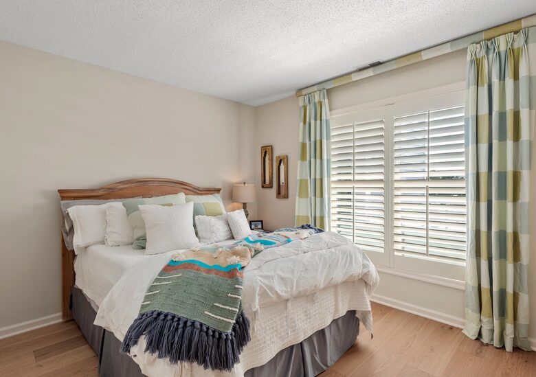 Outer Banks Condo with Panoramic Views - Manteo, North Carolina