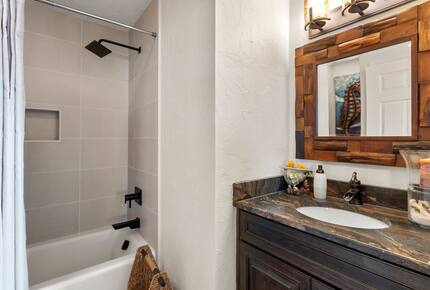 Outer Banks Condo with Panoramic Views - Manteo, North Carolina