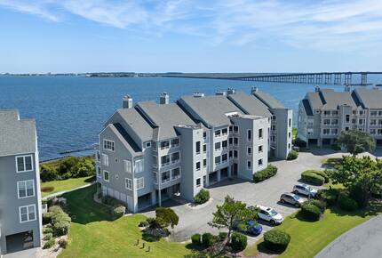 Outer Banks Condo with Panoramic Views - Manteo, North Carolina