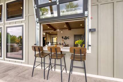 Panoramic Smoky Mountain Escape - Sevierville, Tennessee