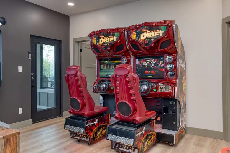 Panoramic Smoky Mountain Escape - Sevierville, Tennessee