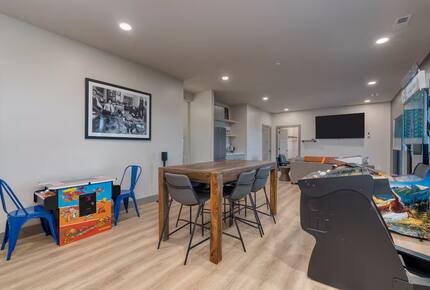 Panoramic Smoky Mountain Escape - Sevierville, Tennessee