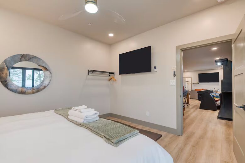 Panoramic Smoky Mountain Escape - Sevierville, Tennessee