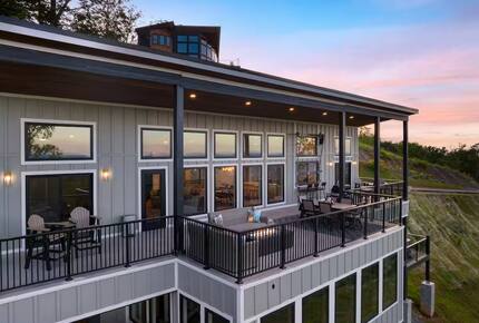 Panoramic Smoky Mountain Escape - Sevierville, Tennessee