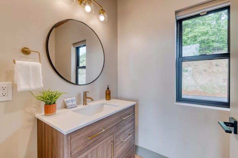 Panoramic Smoky Mountain Escape - Sevierville, Tennessee