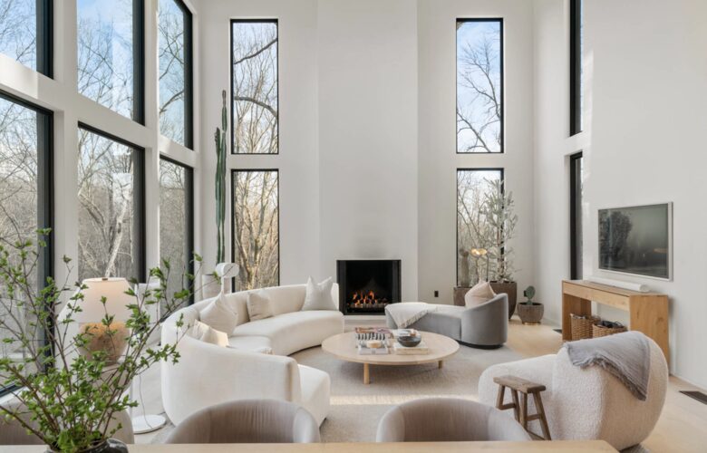 ABOVE - Nashville Hilltop Hideaway - Franklin, Tennessee