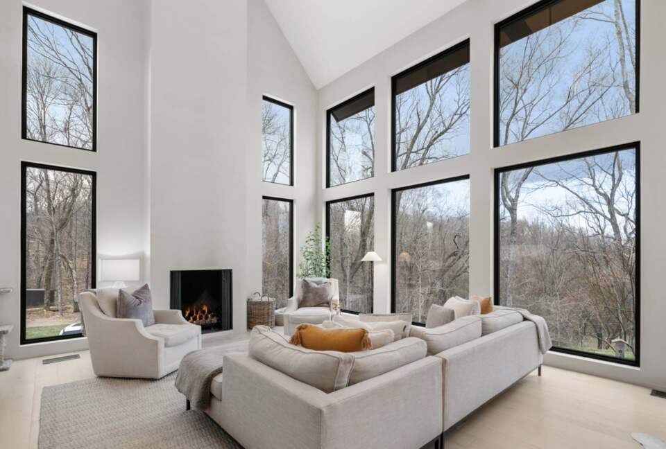 ABOVE - Nashville Hilltop Hideaway - Franklin, Tennessee