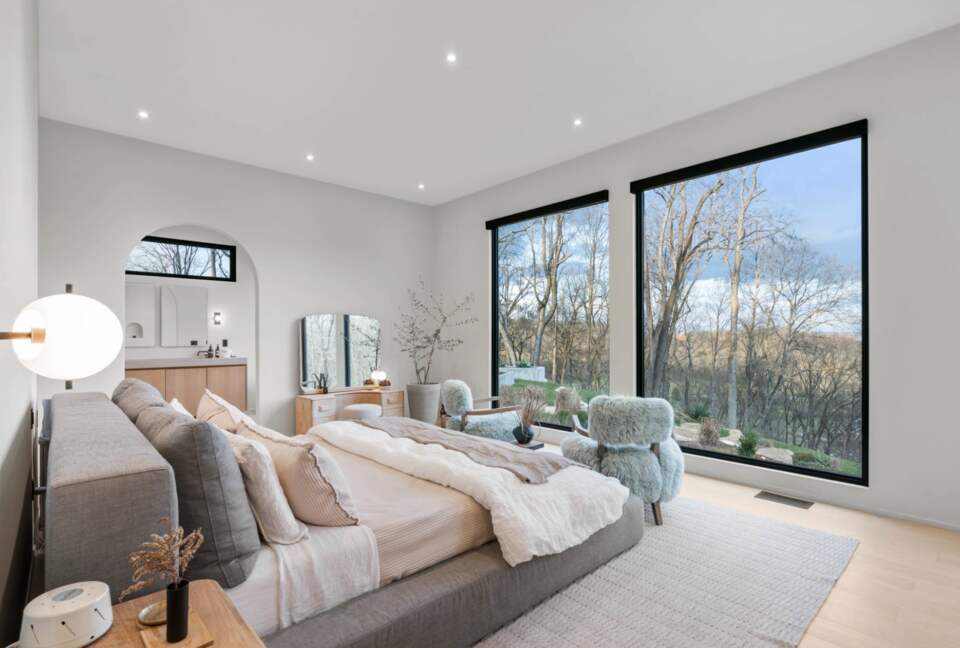 ABOVE - Nashville Hilltop Hideaway - Franklin, Tennessee