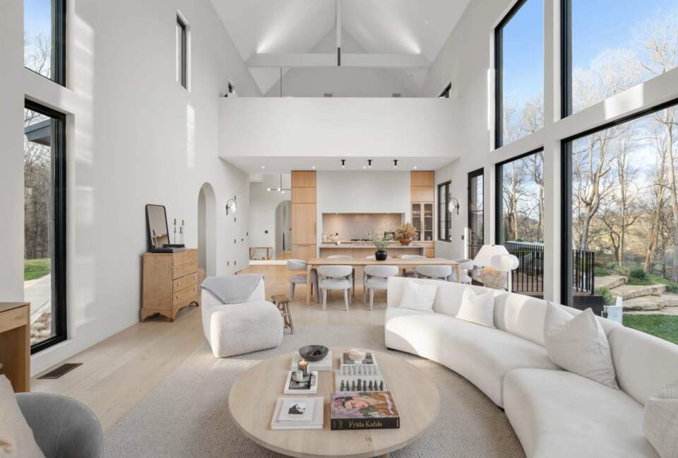 ABOVE - Nashville Hilltop Hideaway - Franklin, Tennessee