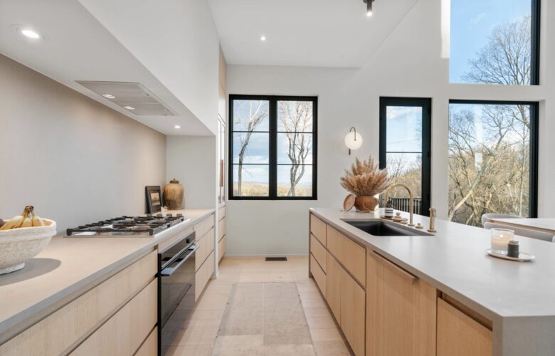 ABOVE - Nashville Hilltop Hideaway - Franklin, Tennessee