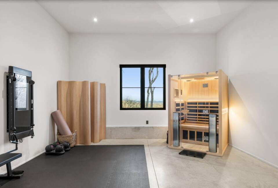 ABOVE - Nashville Hilltop Hideaway - Franklin, Tennessee