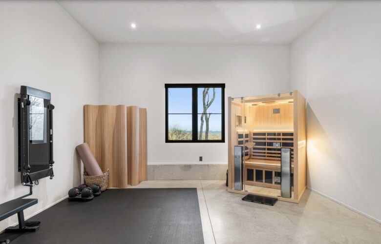 ABOVE - Nashville Hilltop Hideaway - Franklin, Tennessee