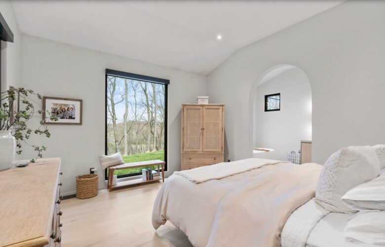 ABOVE - Nashville Hilltop Hideaway - Franklin, Tennessee