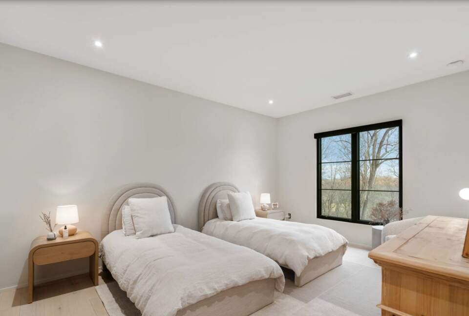 ABOVE - Nashville Hilltop Hideaway - Franklin, Tennessee