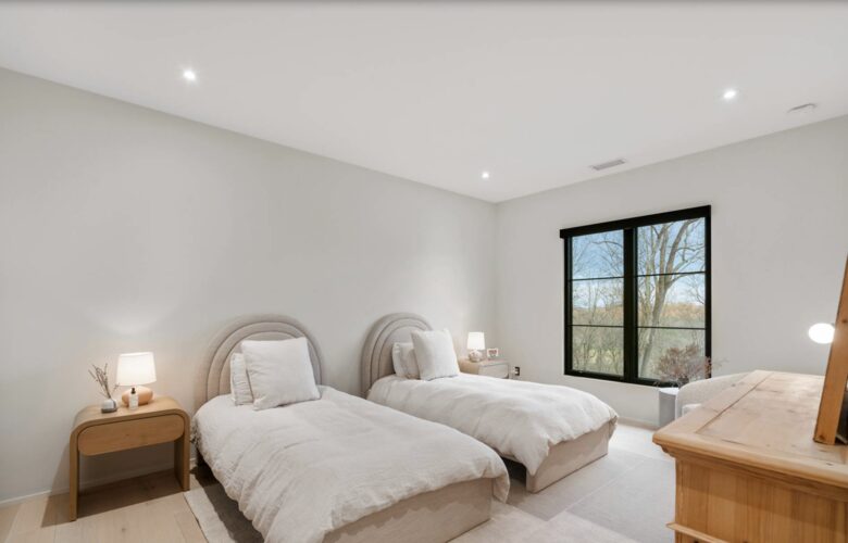 ABOVE - Nashville Hilltop Hideaway - Franklin, Tennessee