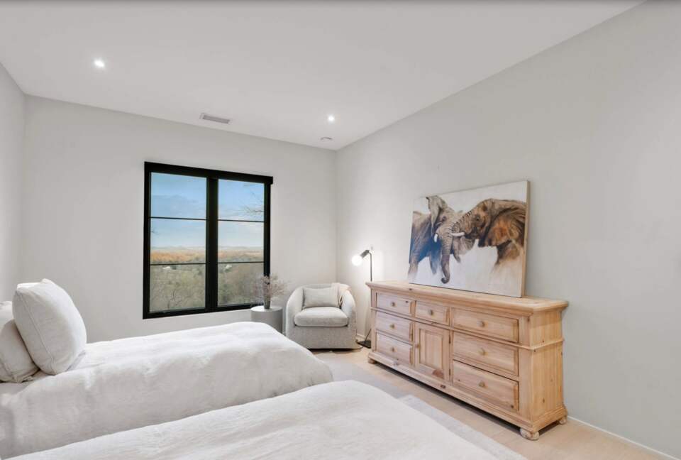 ABOVE - Nashville Hilltop Hideaway - Franklin, Tennessee