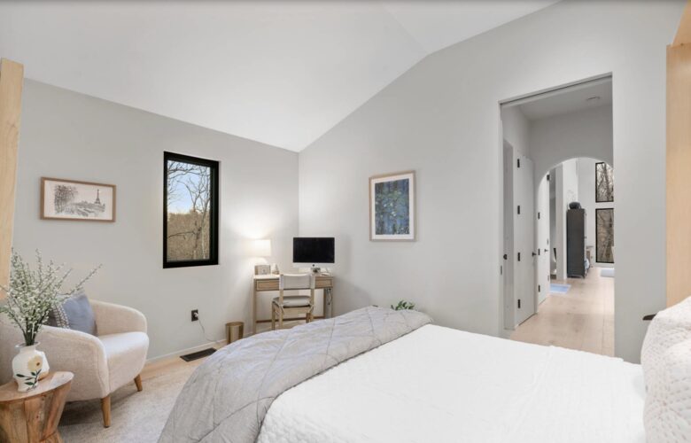 ABOVE - Nashville Hilltop Hideaway - Franklin, Tennessee