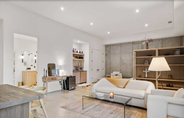 ABOVE - Nashville Hilltop Hideaway - Franklin, Tennessee