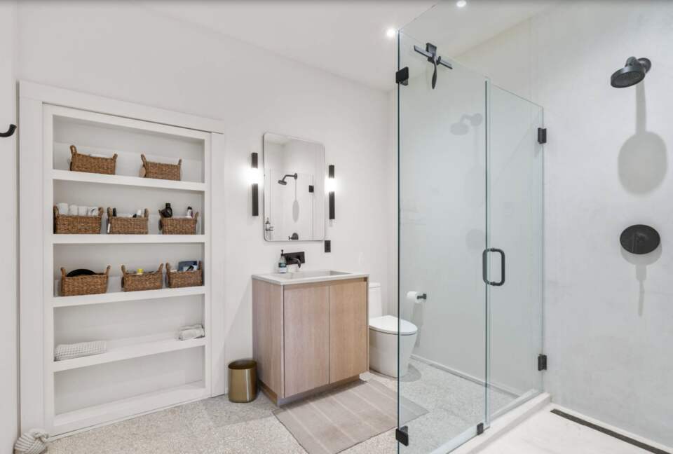 ABOVE - Nashville Hilltop Hideaway - Franklin, Tennessee