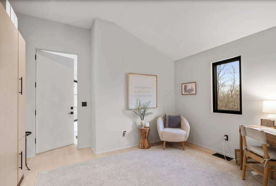 ABOVE - Nashville Hilltop Hideaway - Franklin, Tennessee