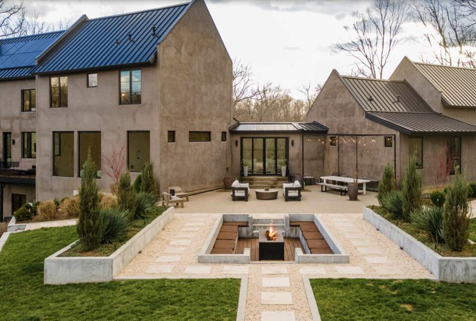 ABOVE - Nashville Hilltop Hideaway - Franklin, Tennessee