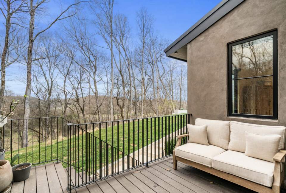 ABOVE - Nashville Hilltop Hideaway - Franklin, Tennessee