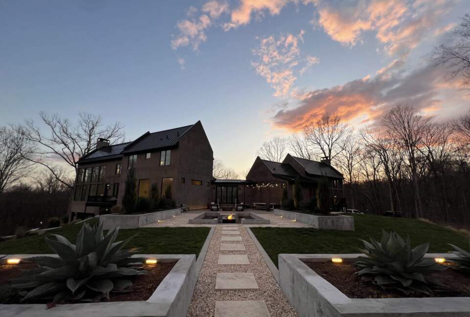 ABOVE - Nashville Hilltop Hideaway - Franklin, Tennessee