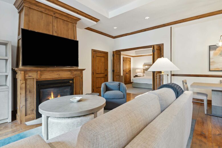 Aspen Living Steps from the Gondola - Aspen, Colorado