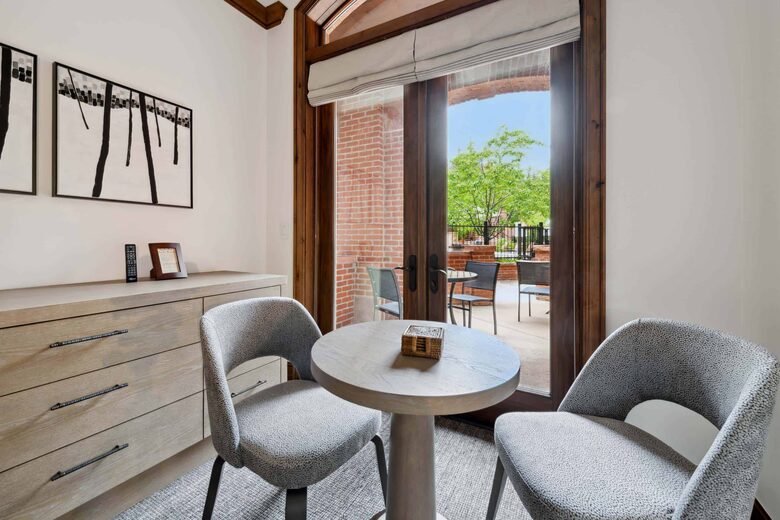 Aspen Living Steps from the Gondola - Aspen, Colorado