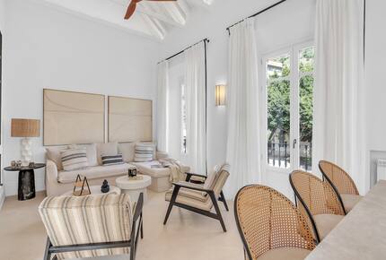 Stylish 3 Bedrooms by La Malagueta Beach - Málaga, Spain