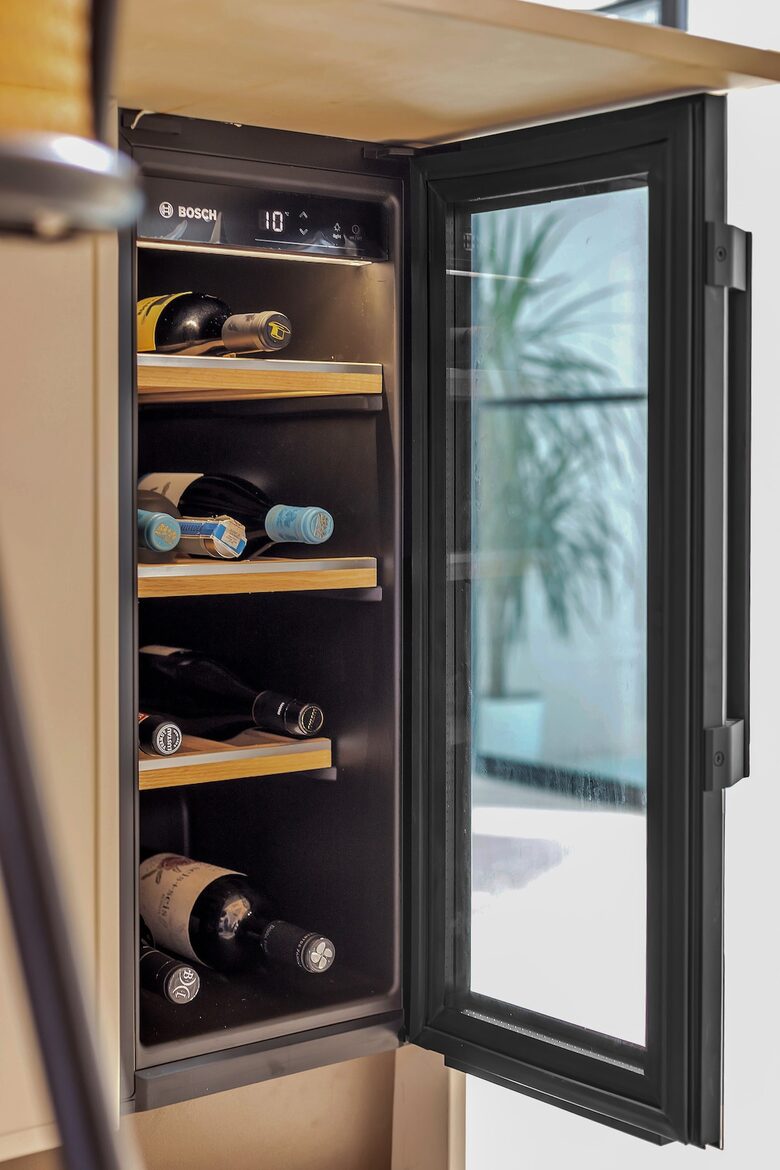 Stylish 3 Bedrooms by La Malagueta Beach - Málaga, Spain