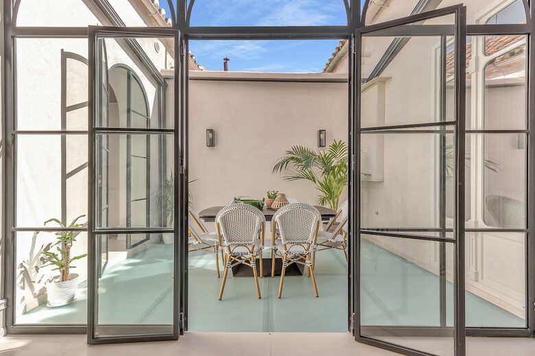 Stylish 3 Bedrooms by La Malagueta Beach - Málaga, Spain