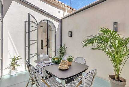Stylish 3 Bedrooms by La Malagueta Beach - Málaga, Spain
