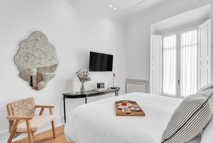 Stylish 3 Bedrooms by La Malagueta Beach - Málaga, Spain