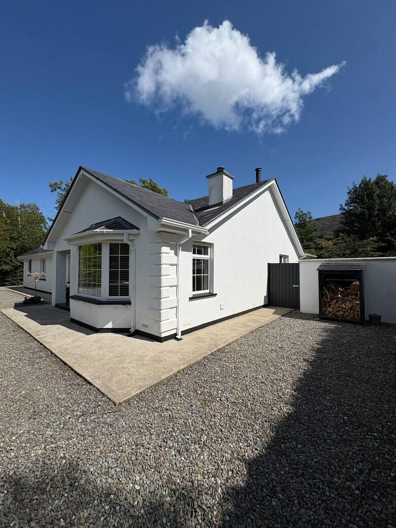 Charming Irish Escape with Private Gardens - Mucksna, Ireland