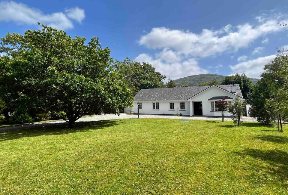 Charming Irish Escape with Private Gardens - Mucksna, Ireland