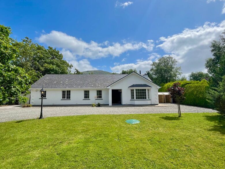 Charming Irish Escape with Private Gardens - Mucksna, Ireland