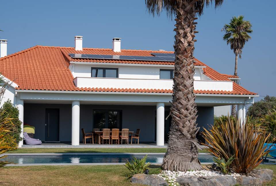 Refined Family Estate Near Ericeira’s Surf & Heritage - Carvoeira, Portugal