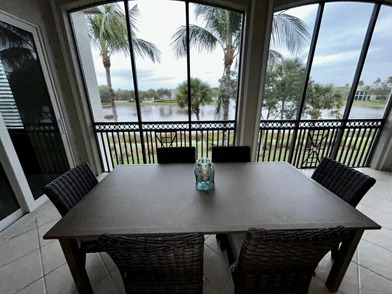 Lagoon View Comfort between Naples and Marco Island - Naples, Florida