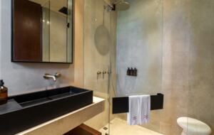 Modern Tropical Hideaway in Berawa - Berawa, Indonesia