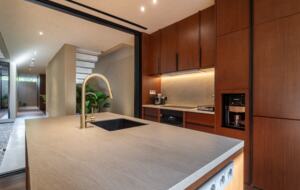 Modern Tropical Hideaway in Berawa - Berawa, Indonesia