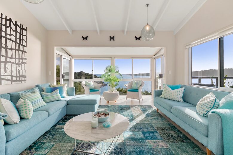 Waterfront Elegance on Waiheke Island - Waiheke Island, New Zealand